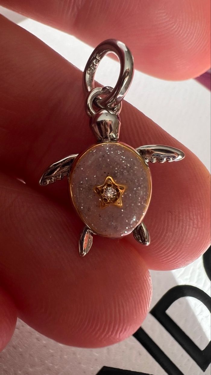 Tortue de mer rose et argenté - photo numéro 10