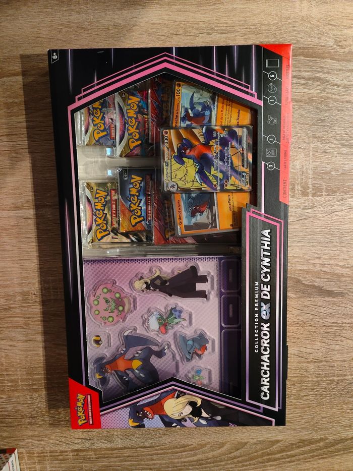 Coffret pokémon carchacrok ex de cynthia