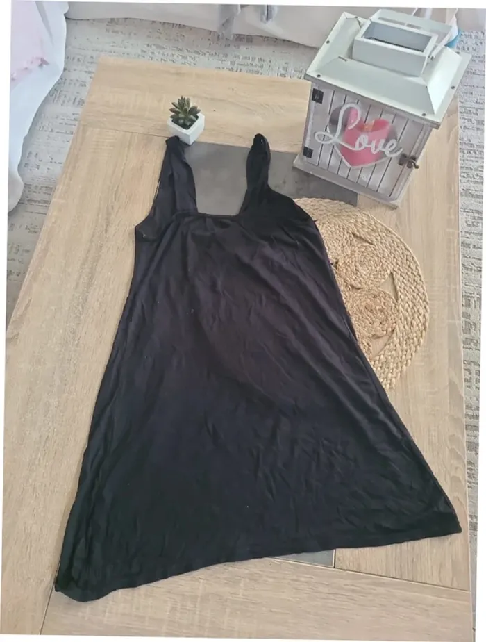 Tunqiue noir - photo numéro 2