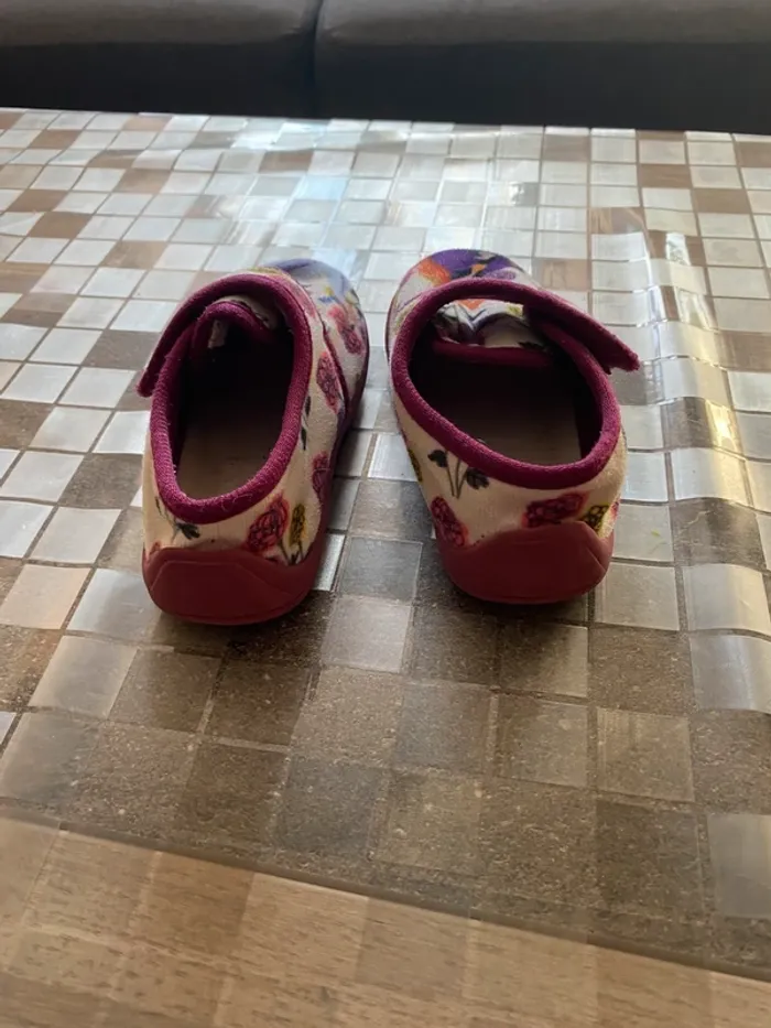Chaussons reine des neiges taille 26 - photo numéro 2