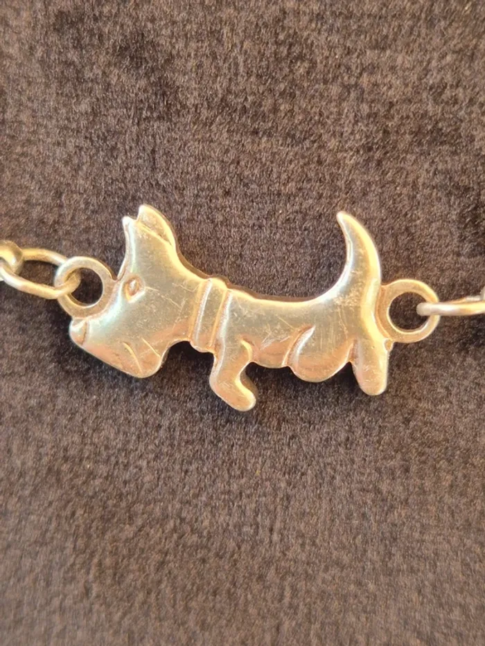 Bracelet en argent 19cm , petits chiens et pierres bleues - photo numéro 3