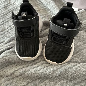 Basket bébé Adidas