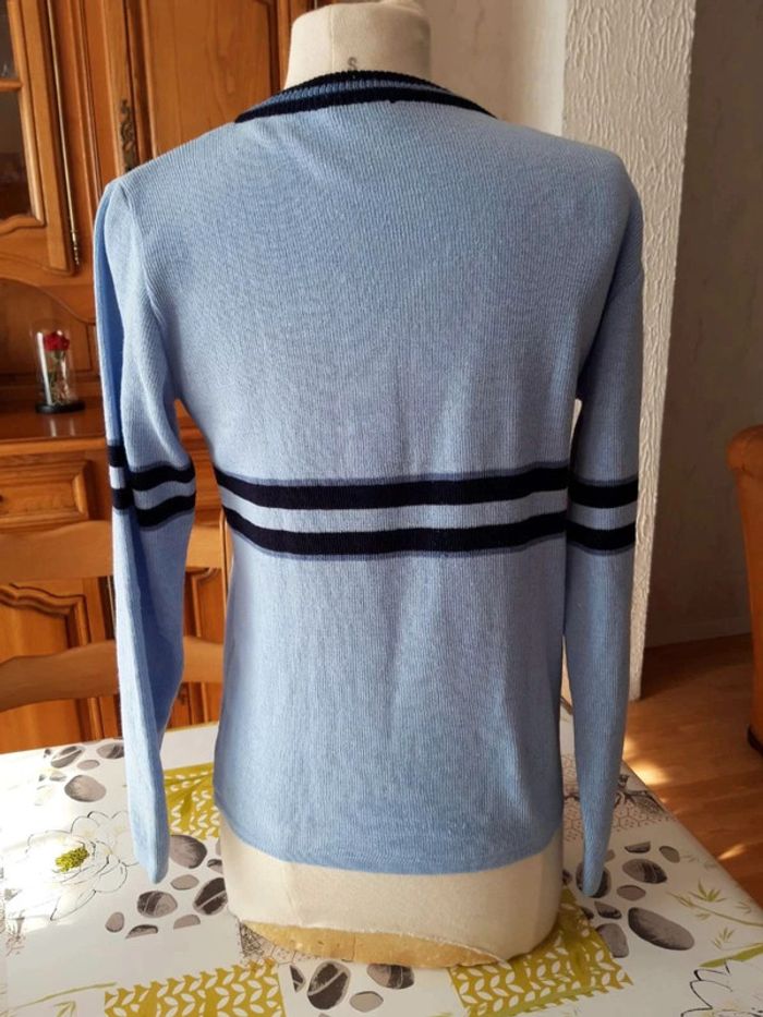 Pull taille 3 - photo numéro 2