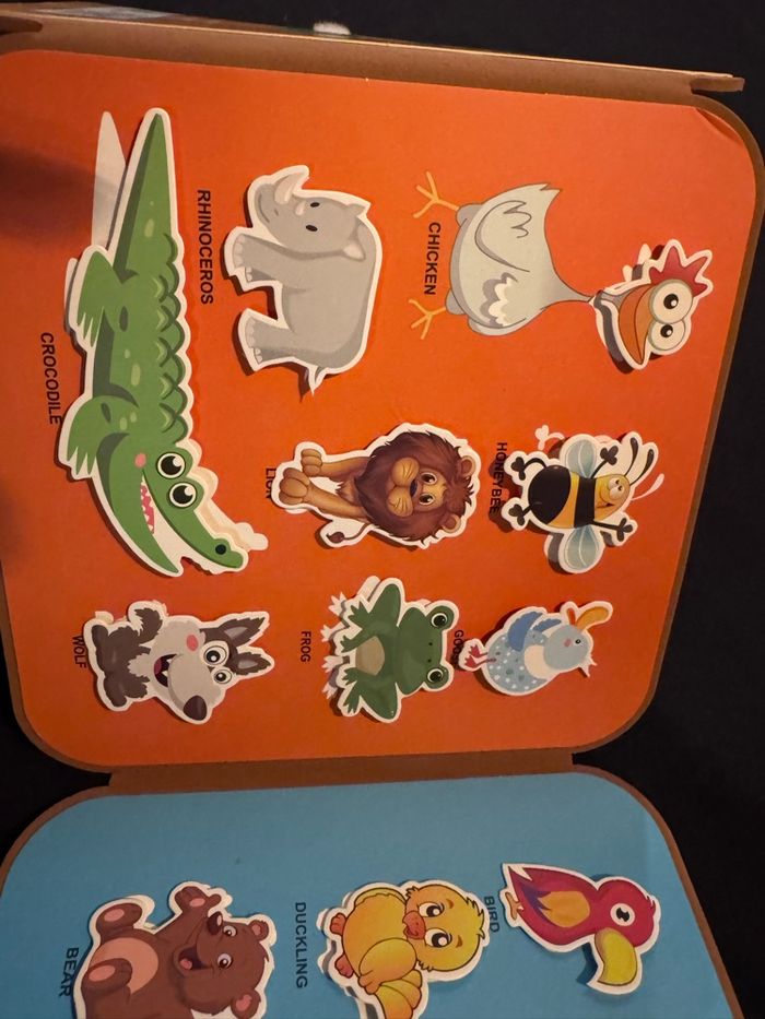 Livre d’éveil 2 en 1 dessin à l’eau et images scratch - photo numéro 5