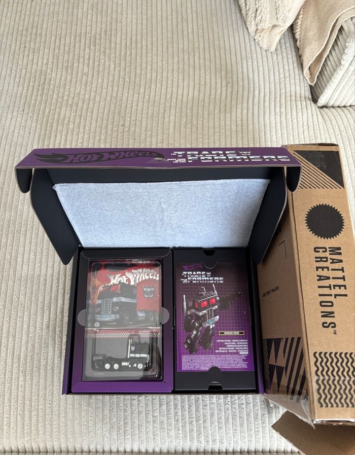 Hot Wheels Transformers Nemesis Prime Mattel - photo numéro 2