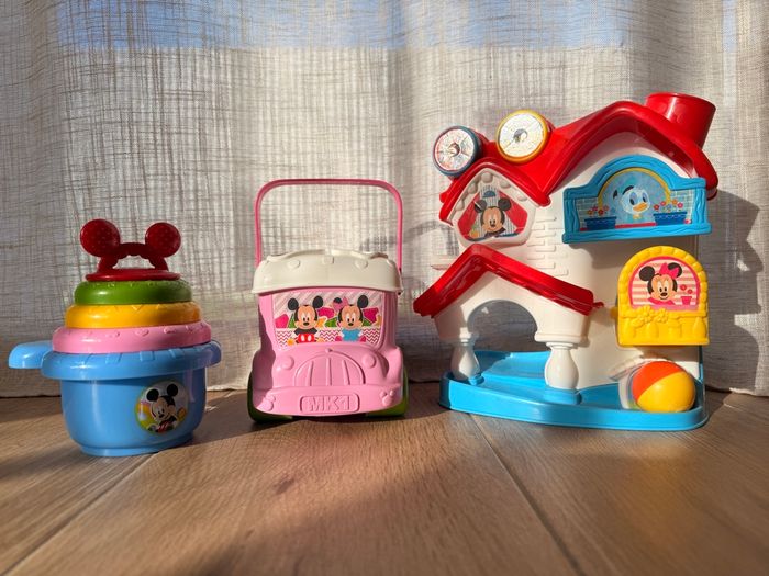 Lot jouets d’éveil Disney Baby Clementoni