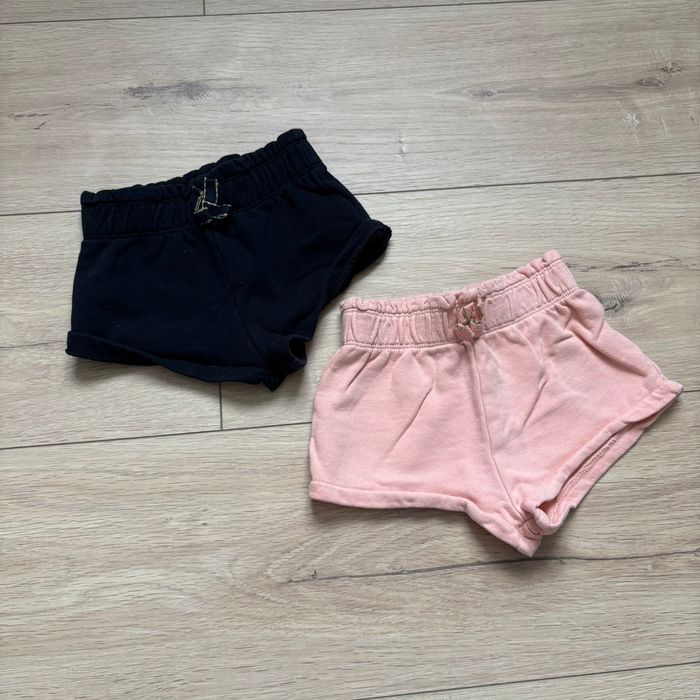 Lot de 2 shorts fille Kiabi 9 mois Rose et Bleu marine