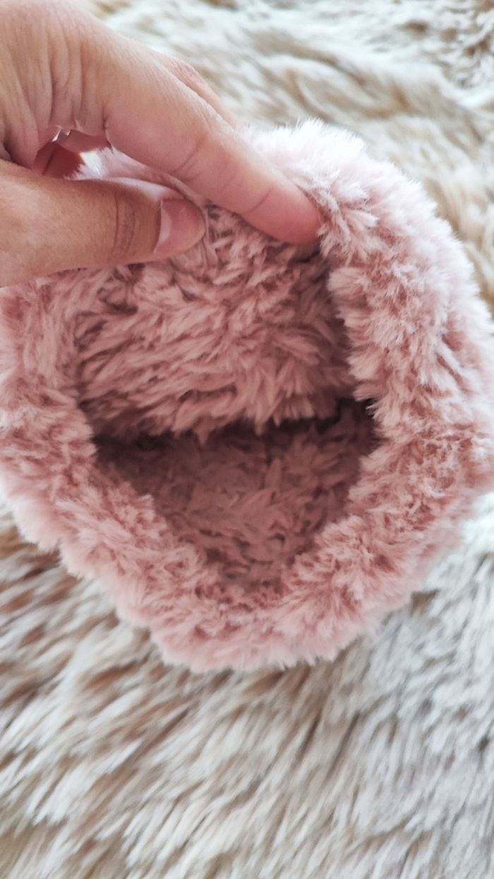 Bonnet rose chaud 1/3 mois fait main - photo numéro 4