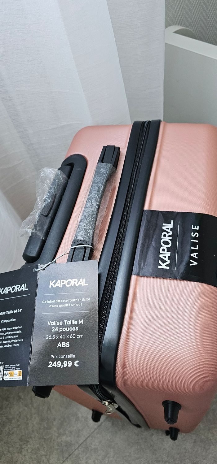 Elegante Valise neuve Kaporal - photo numéro 4