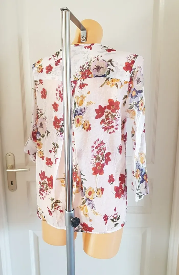 Blouse à fleurs taille 1 - photo numéro 3