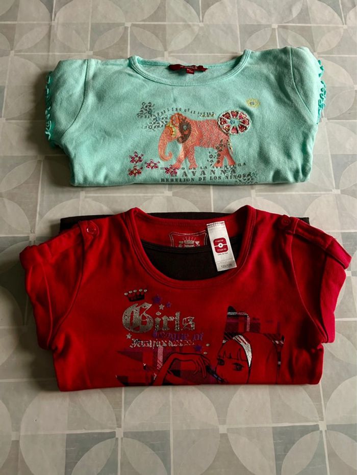 Lot de 2 t shirts fille - 7 ans - C&A - en très bon état - photo numéro 3