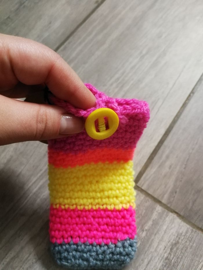 Etui à lunettes en acrylique jaune et rose rayé - photo numéro 5