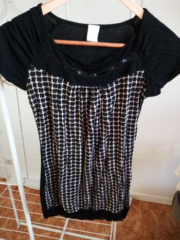 Haut a motif taille1