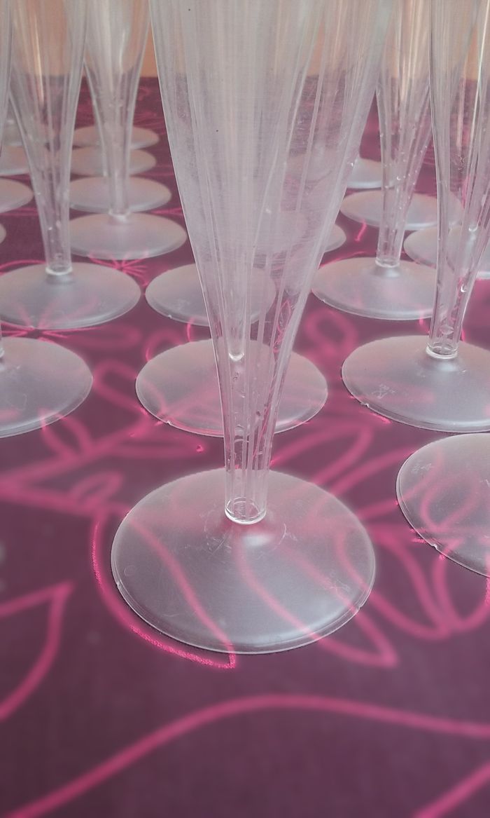 31 flûtes à champagne plastique - photo numéro 2