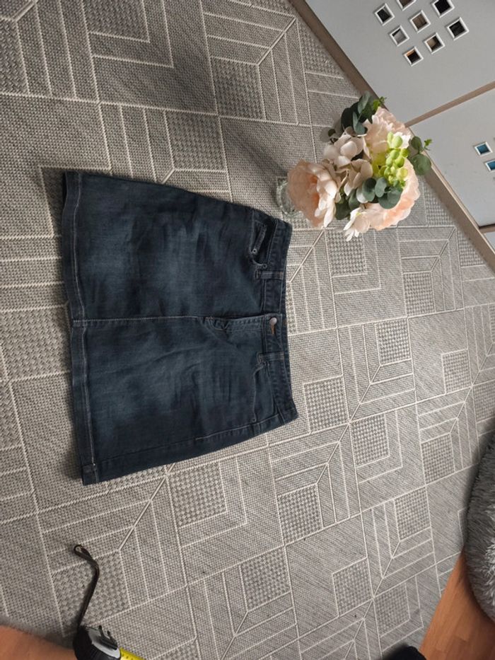 Jupe en jean KIABI taille 40 très bon état