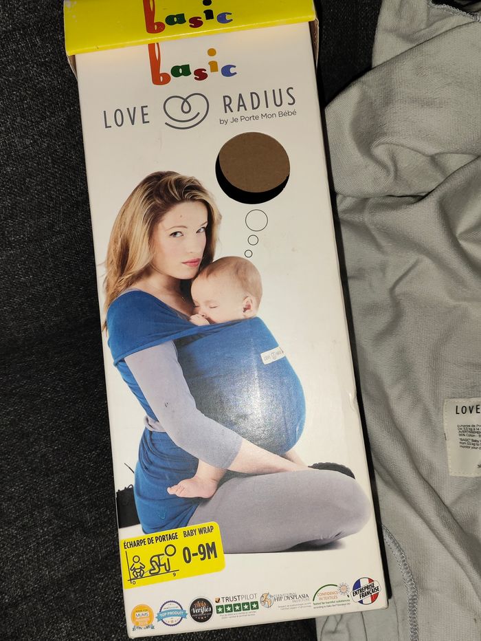 Écharpe de portage 0-9 mois love radius comme neuve - photo numéro 3