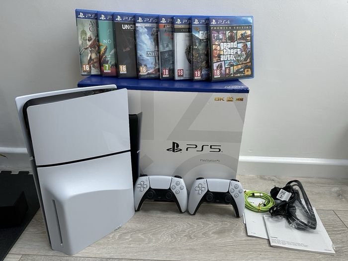 PS5 Slim Edition - photo numéro 3