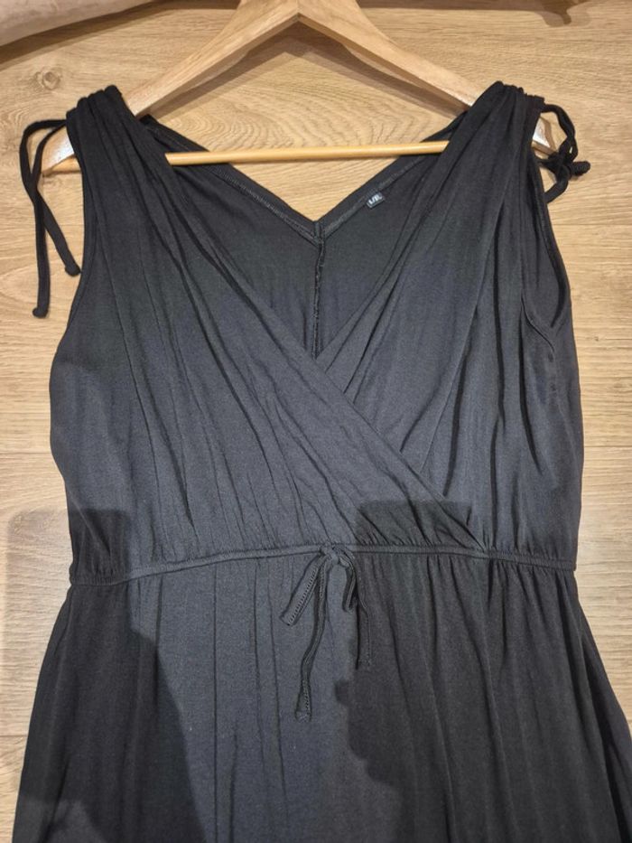 Robe noire taille 42
