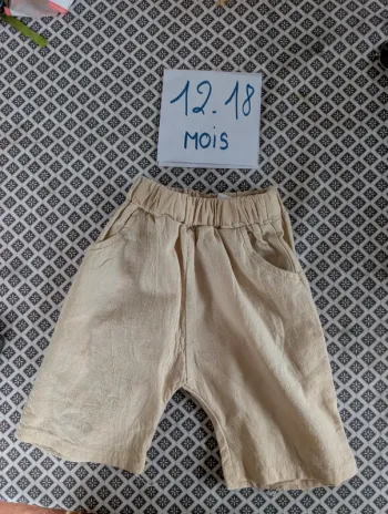 Short bébé 12/18 mois