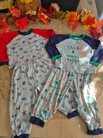 2 pyjamas 2 pièces en coton 3 ans Primark