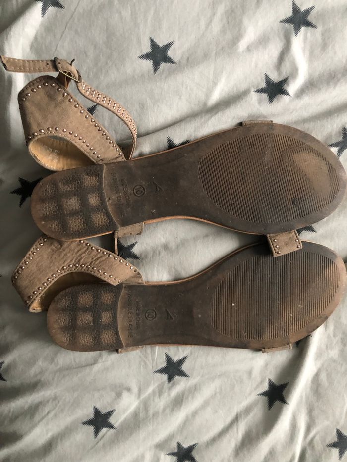Jolie sandale confortable taille 40/41 - photo numéro 7