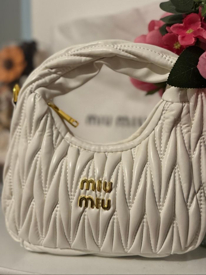 Sac Miu Miu matelassé blanc - photo numéro 4