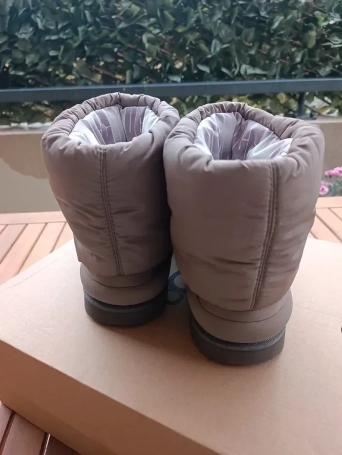 UGG Classic maxi short pointure 37 marron - photo numéro 4