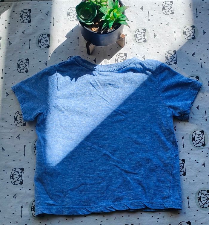 Lot de tee-shirt taille 2/4 ans - photo numéro 7