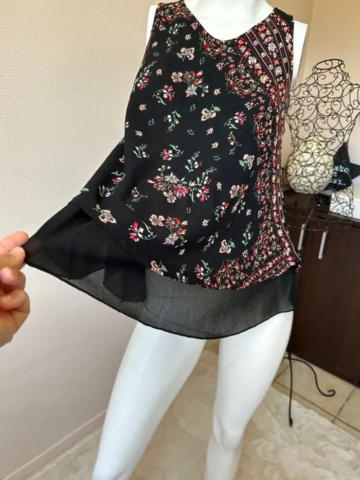Beau haut sans manches en crêpe doublée - photo numéro 2
