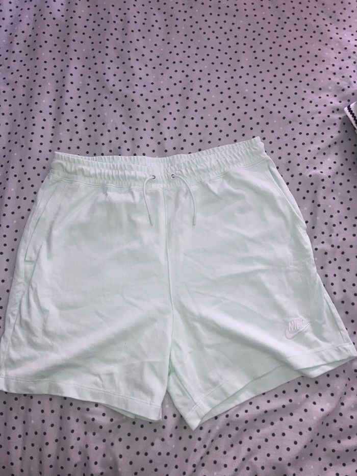 Short  Nike femme - photo numéro 2