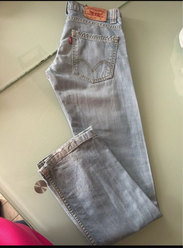 Jean Lewis 10 ans - photo numéro 2