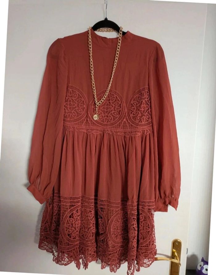 Robe boho chic avec broderies