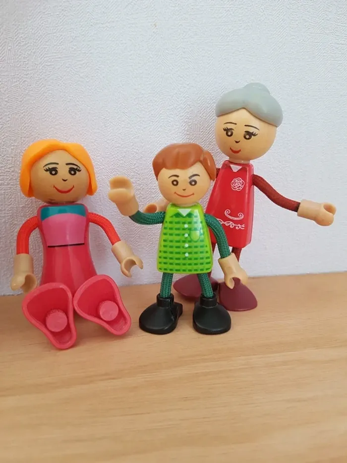 lot de figurines pour maison de poupée - photo numéro 8