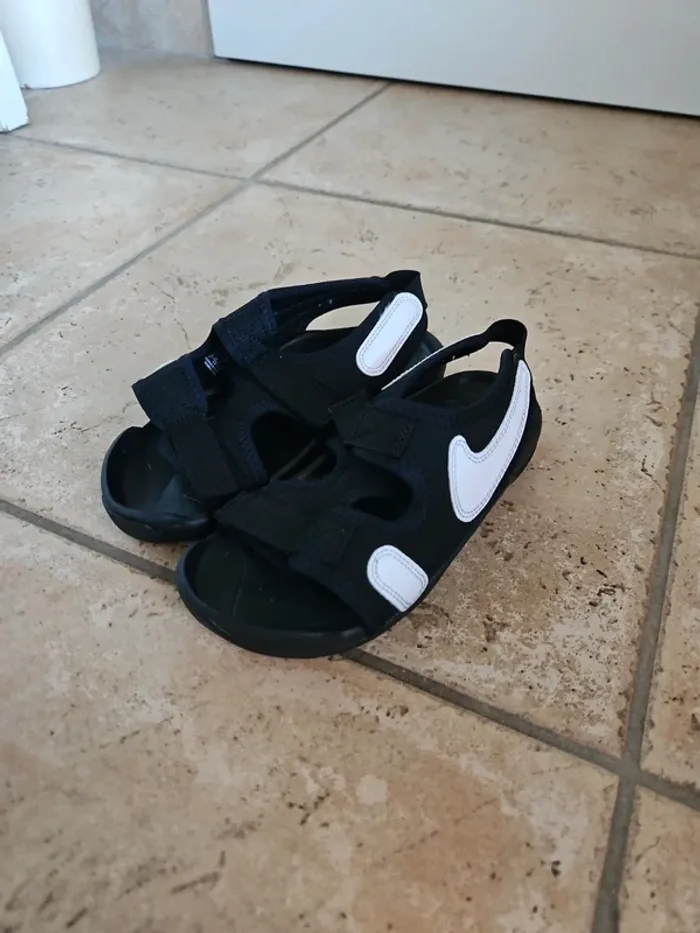Sandale nike - photo numéro 2