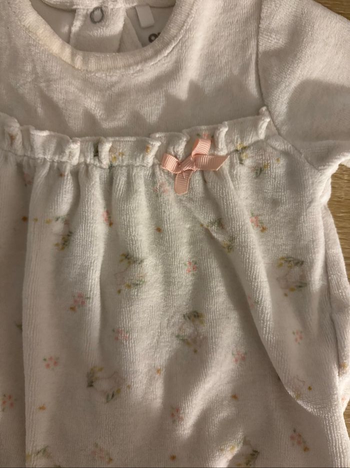 Pyjama blanc fleuri - photo numéro 2