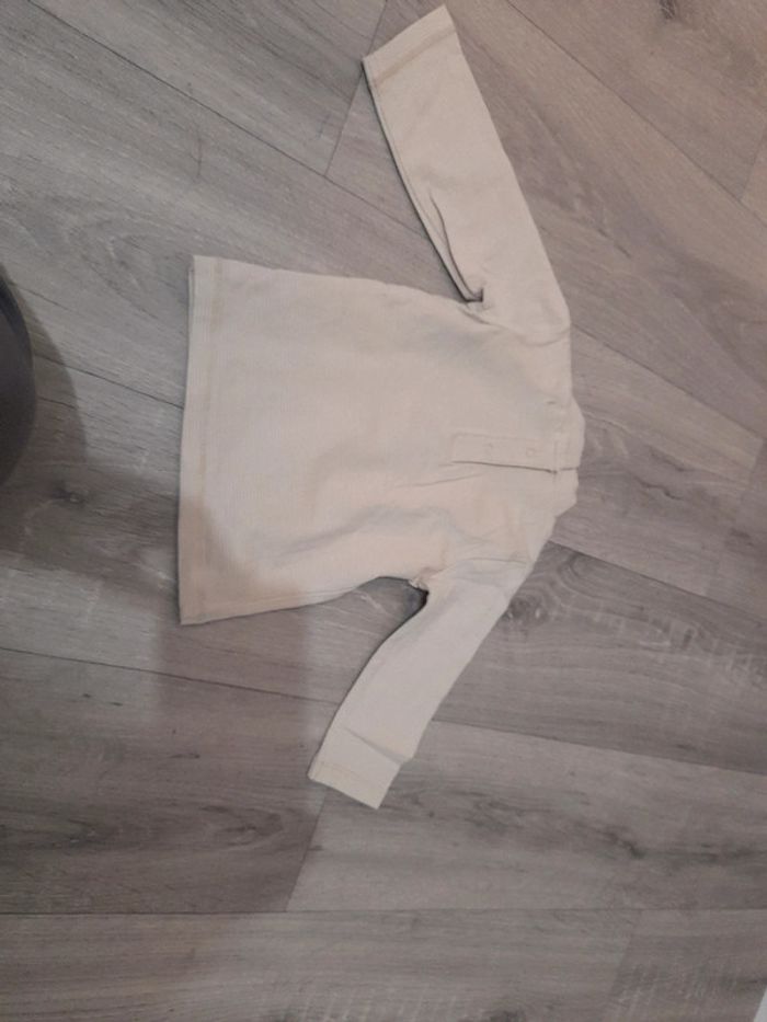 Tee shirt manches longues avec col 9 mois - photo numéro 4