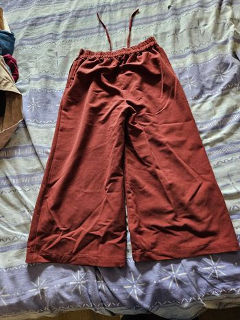 Pantacourt rouge kiabi 