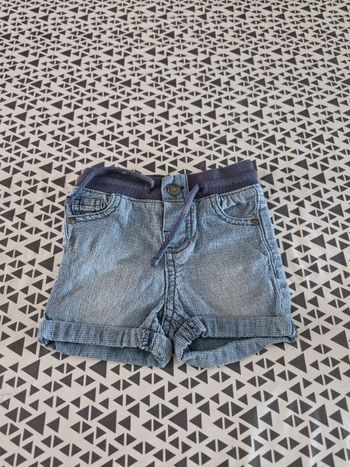 Short taille 18 mois
