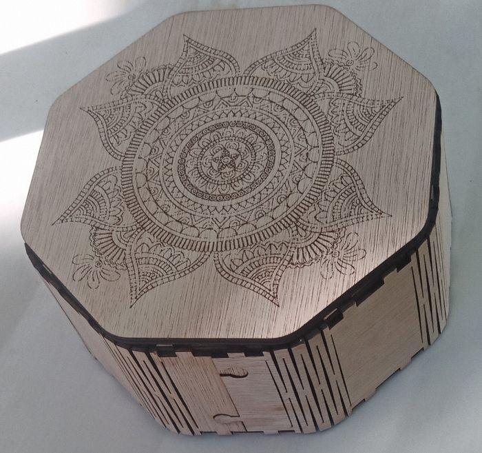 Boîte hexagonale - photo numéro 2