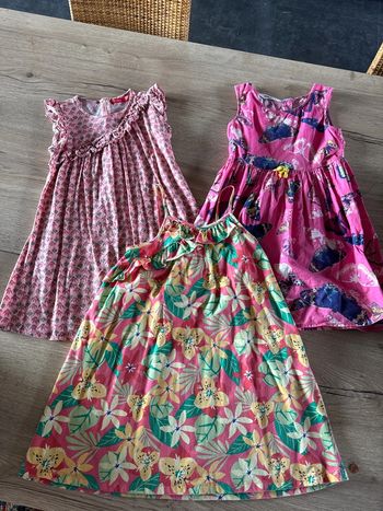 Lot 3 robes