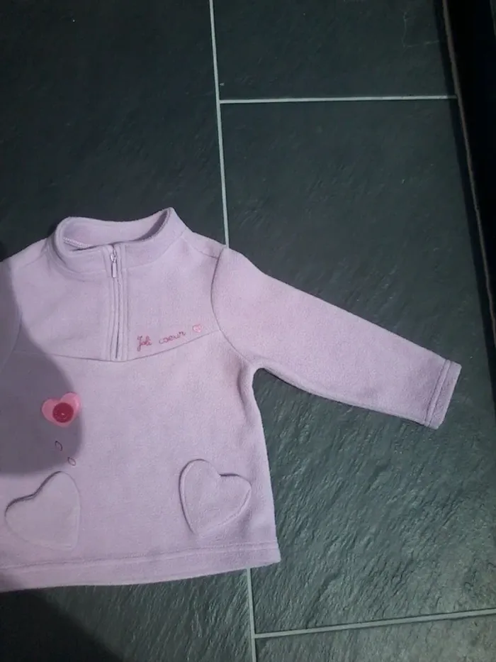 Joli pull polaire "coeurs" fille 2 ans (86 cm) - photo numéro 4