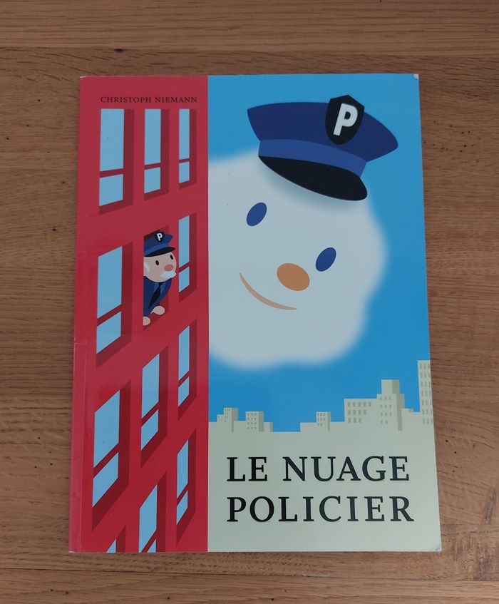 Le nuage policier - l'école des loisirs