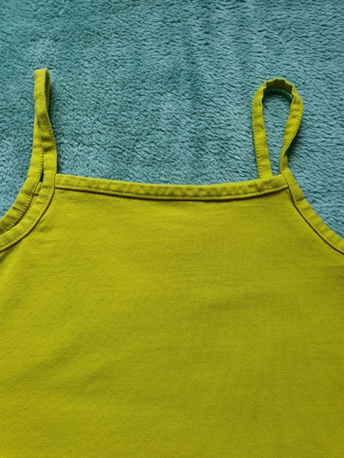 Tres beau débardeur 8 ans - photo numéro 2