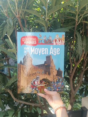 Livre questions réponses "Vivre au moyen Àge"