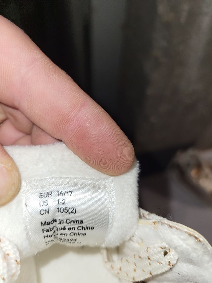 Chaussure bébé - photo numéro 3