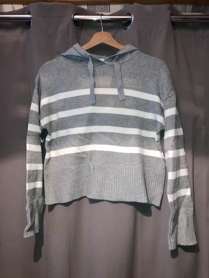 Pull à capuche - photo numéro 3