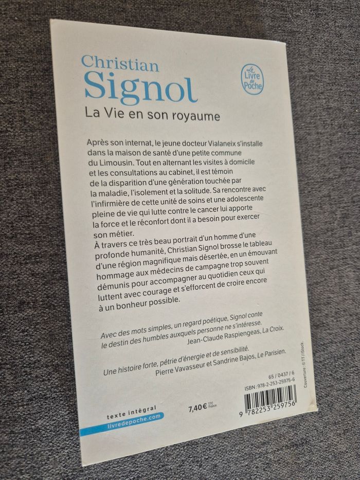 Livre titre La vie en son royaume - photo numéro 2