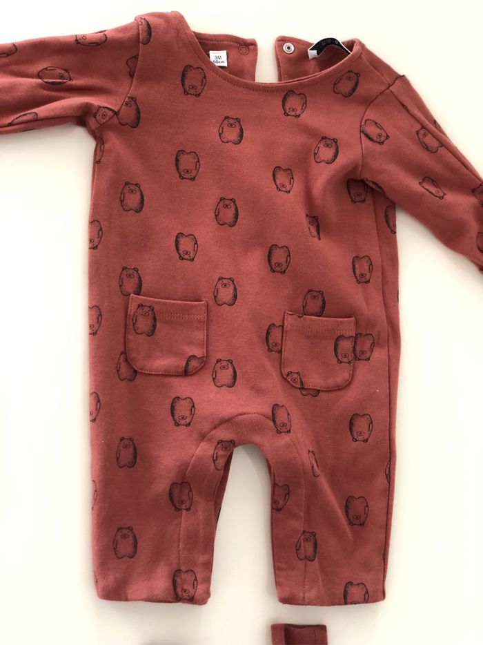 Ensemble Marèse 3 mois neuf. - photo numéro 2