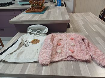 gilet et sweat à capuche pour filles Taille 5 ans