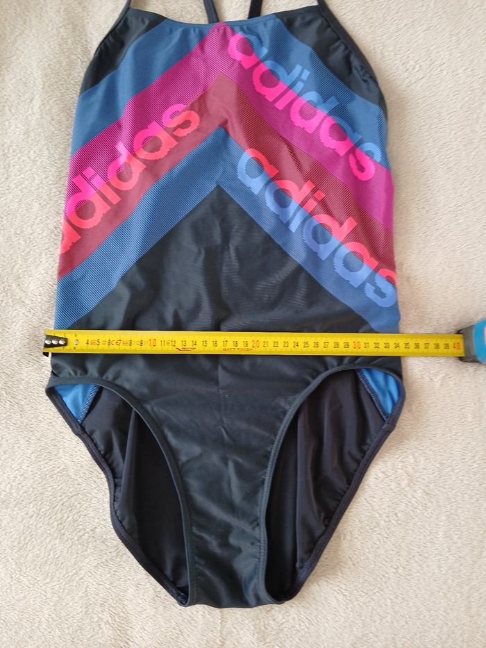 Maillot de bain  1 pièce Adidas 
Taille M - photo numéro 5